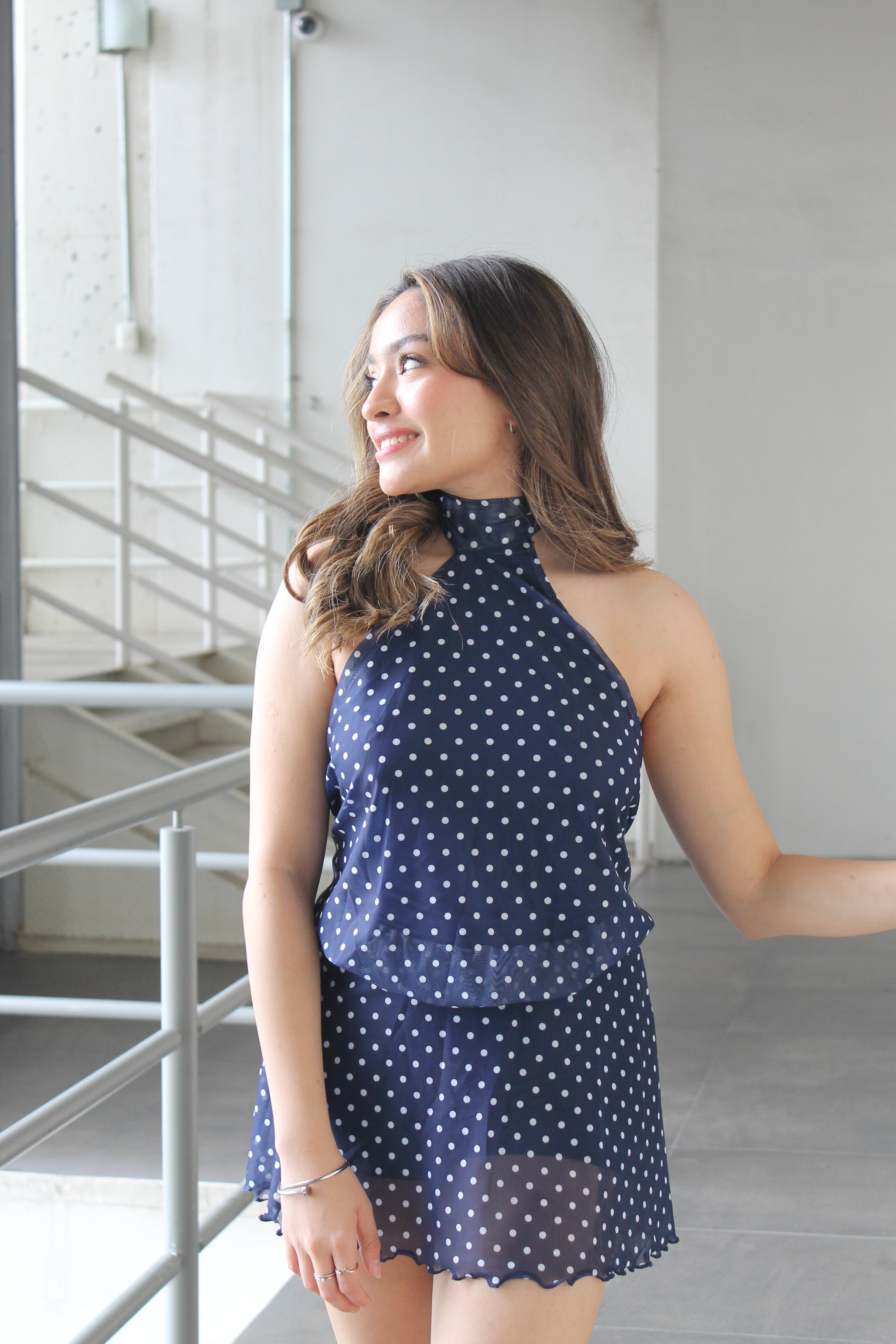VESTIDO POLKA DOTS NAVY CORTO