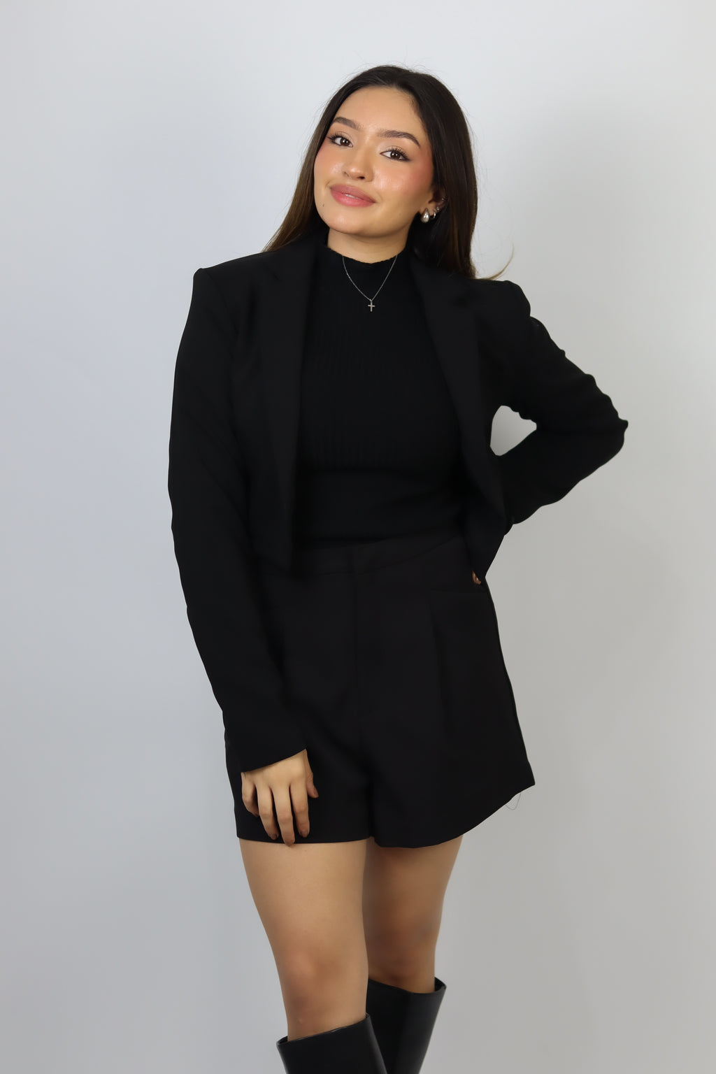 ONE-BUTTON BLAZER CROPPED NEGRO