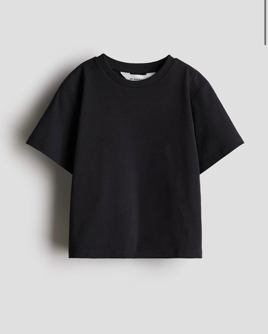PLAYERA BÁSICA NEGRA